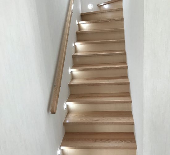 kunststof trappen op maat gemaakt door Tischlerei Holthaus